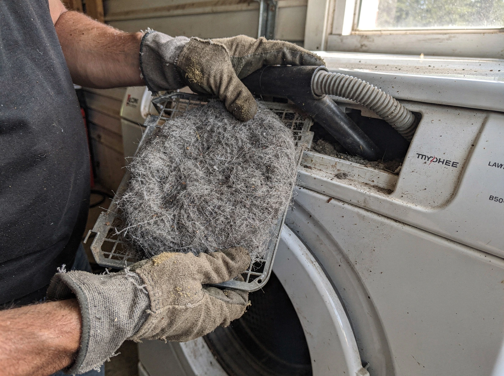Cleaning Dryer Lint Trap in Hempfield, PA